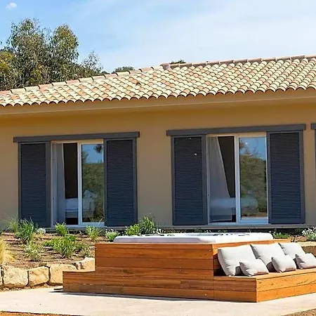 Villa Cargese