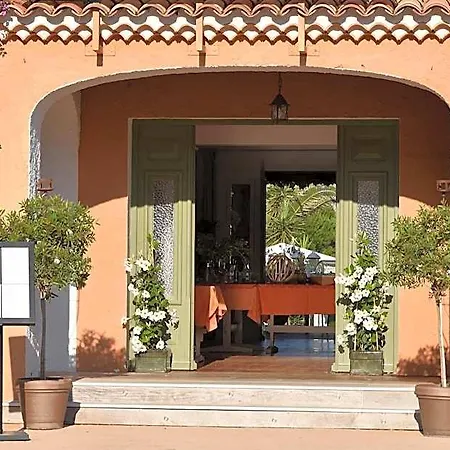 Villa Cargese