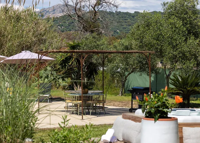 Villa Cargese Villa *